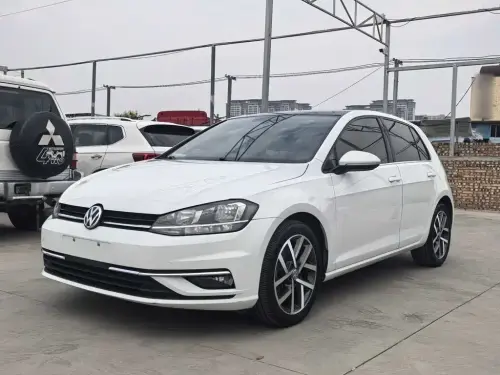 Volkswagen Golf, 2020
