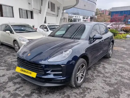 Porsche Macan, 2021