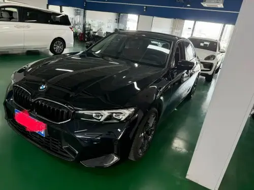 BMW 3-Series, 2025