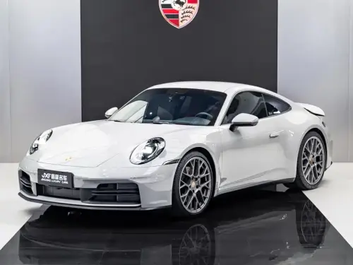 Porsche 911, 2025