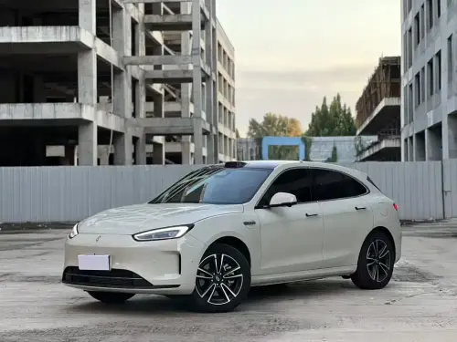 AITO M5, 2025