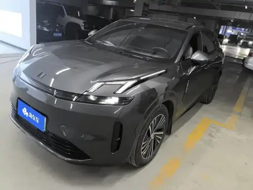 Lynk & Co 08, 2024