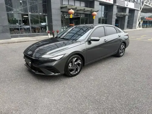 Hyundai Elantra, 2023