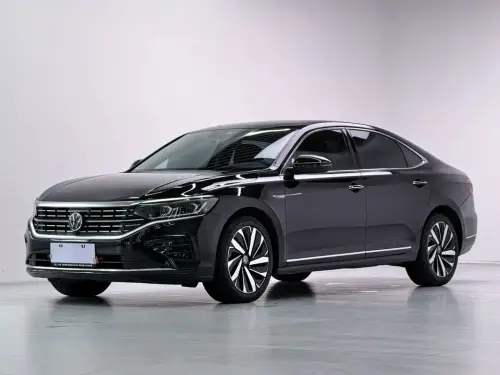 Volkswagen Passat, 2025
