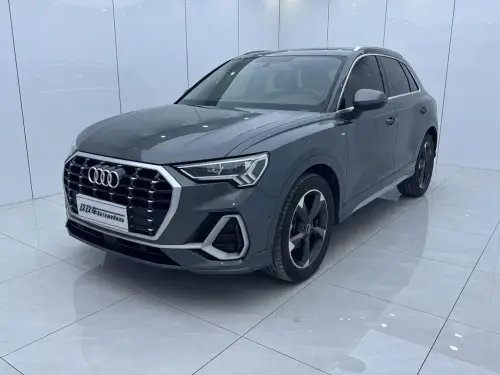 Audi Q3, 2022