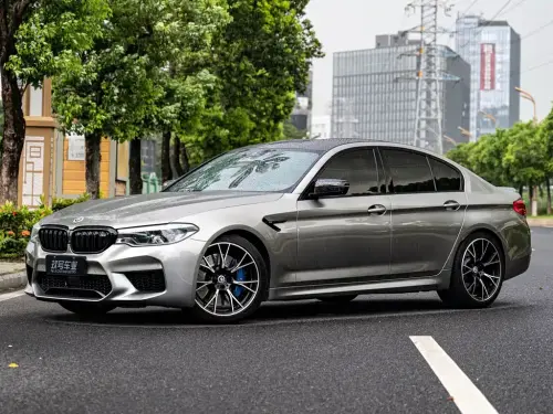 BMW 5-Series M, 2020