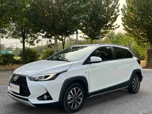 Toyota Yaris L, 2023