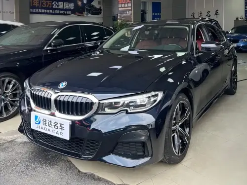 BMW 3-Series, 2022