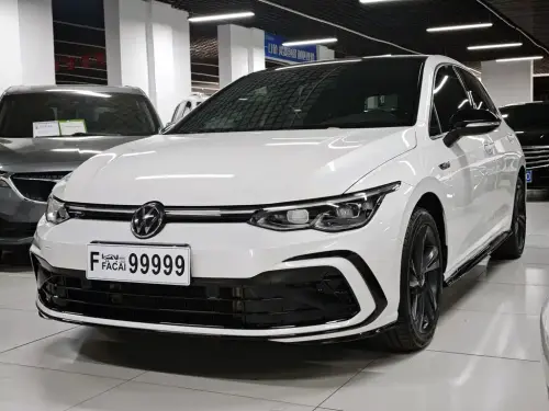Volkswagen Golf, 2023