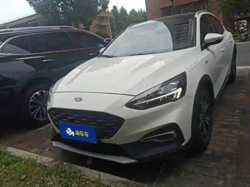 Ford Focus Active, 2020