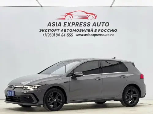 Volkswagen Golf, 2023