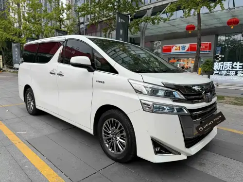 Toyota Alphard, 2022