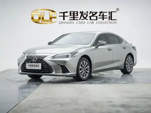 Lexus ES, 2025