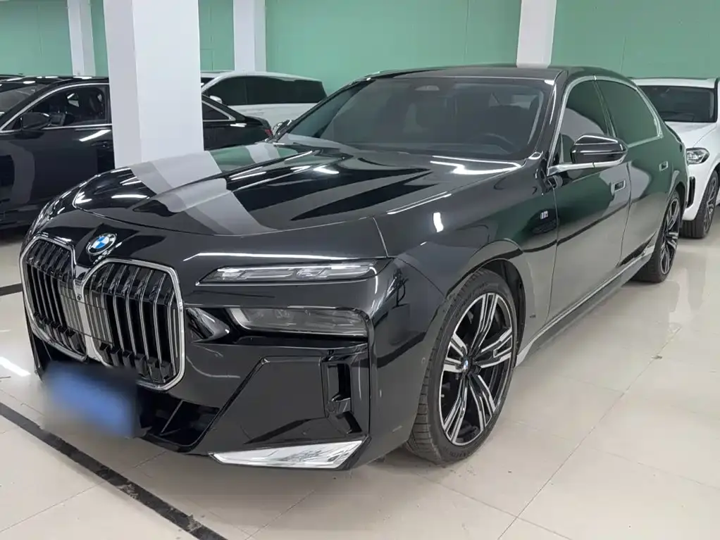 BMW 宝马7系, 2023