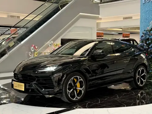 Lamborghini Urus, 2021