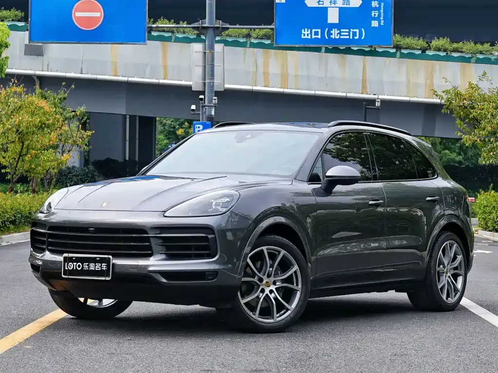 Porsche Cayenne, 2022