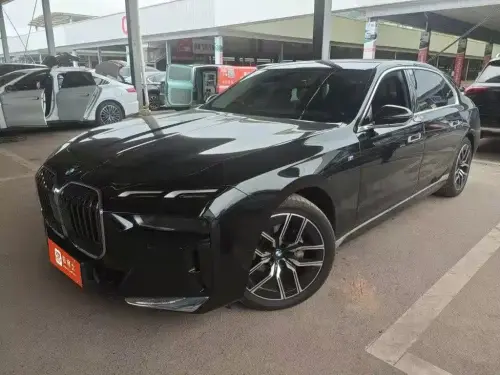 BMW 7-Series, 2025