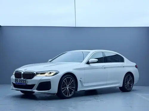 BMW 5-Series, 2022