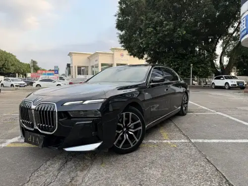 BMW 7-Series, 2024