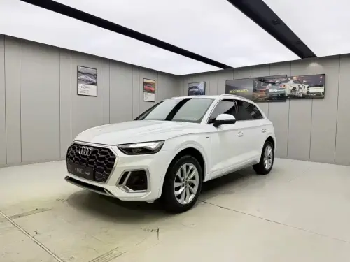 Audi Q5, 2022