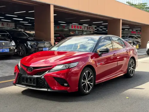 Toyota Camry, 2020