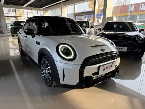 Mini MINI, 2023