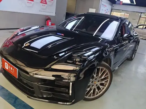 Porsche Panamera, 2024
