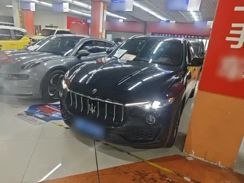Maserati Levante, 2021