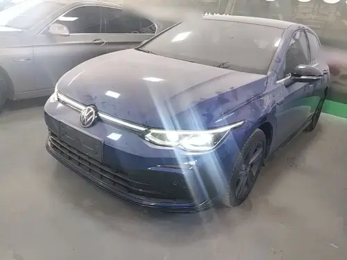 Volkswagen Golf, 2021