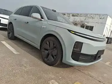 Li Auto L6, 2025
