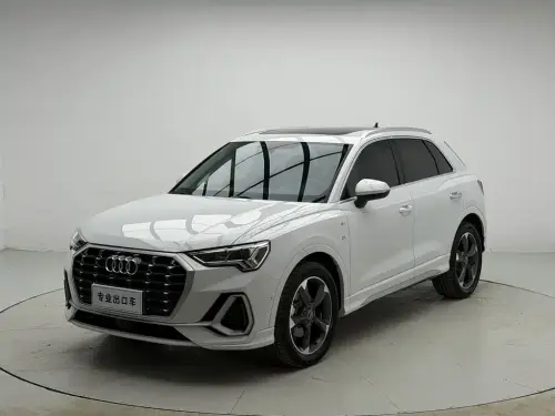 Audi Q3, 2022