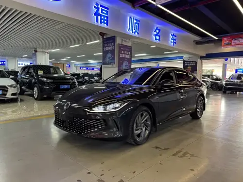 Volkswagen Lamando, 2023