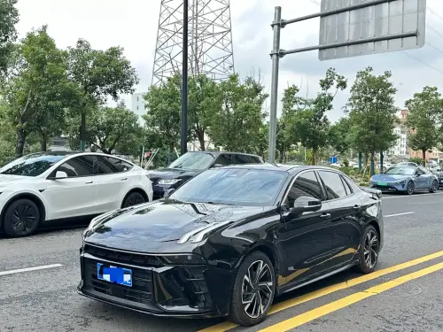 Lynk & Co 03, 2025