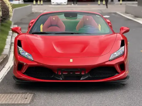 Ferrari F8, 2022