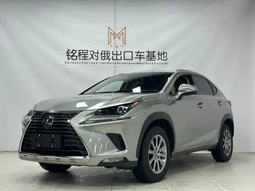 Lexus NX, 2021
