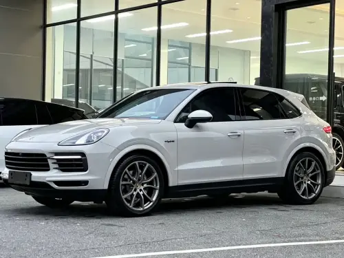 Porsche Cayenne, 2023