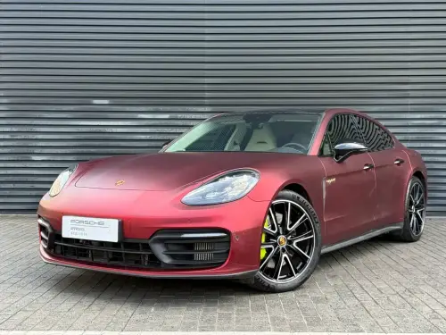 Porsche Panamera, 2023