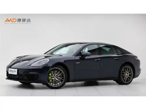 Porsche Panamera, 2023