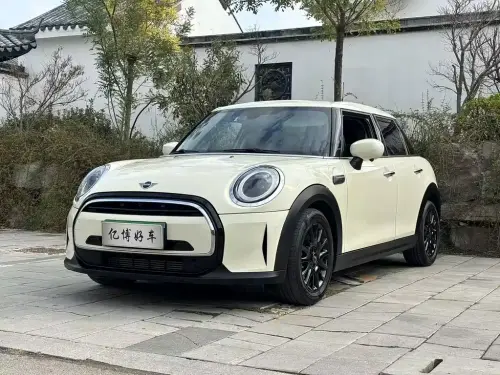 Mini MINI, 2021