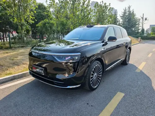 AITO M8, 2025