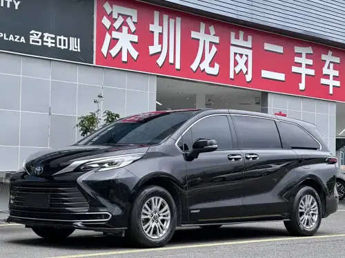 Toyota Sienna, 2022