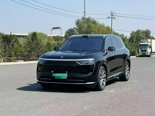 AITO M8, 2025