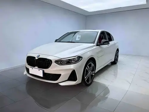 BMW 1-Series, 2022