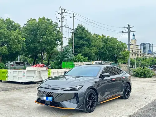 Changan UNI-V, 2025