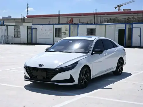 Hyundai Elantra, 2023