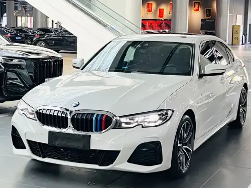 BMW 3-Series, 2021