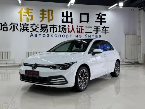 Volkswagen Golf, 2023