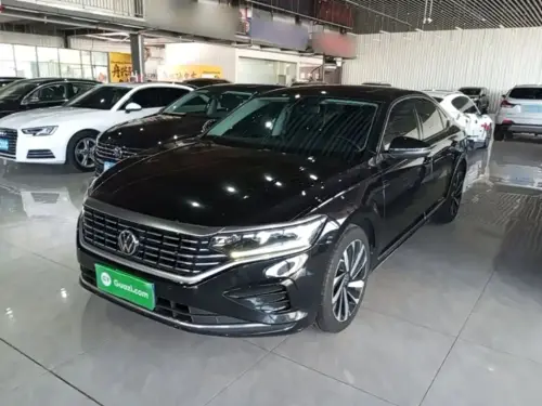 Volkswagen Passat, 2022