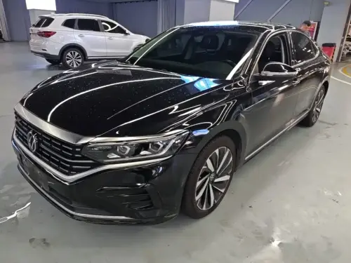 Volkswagen Passat, 2022