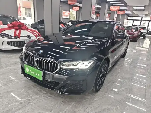 BMW 5-Series, 2023